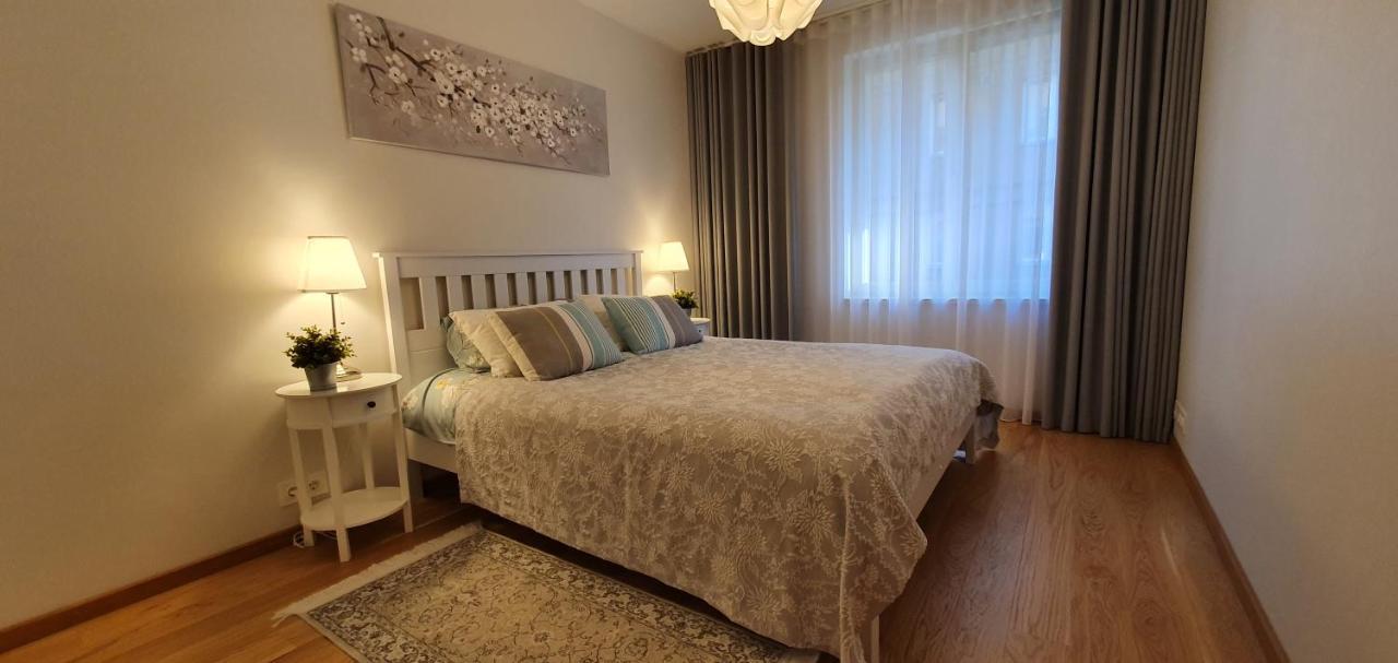 City Center Bright Home Reval Esterno foto