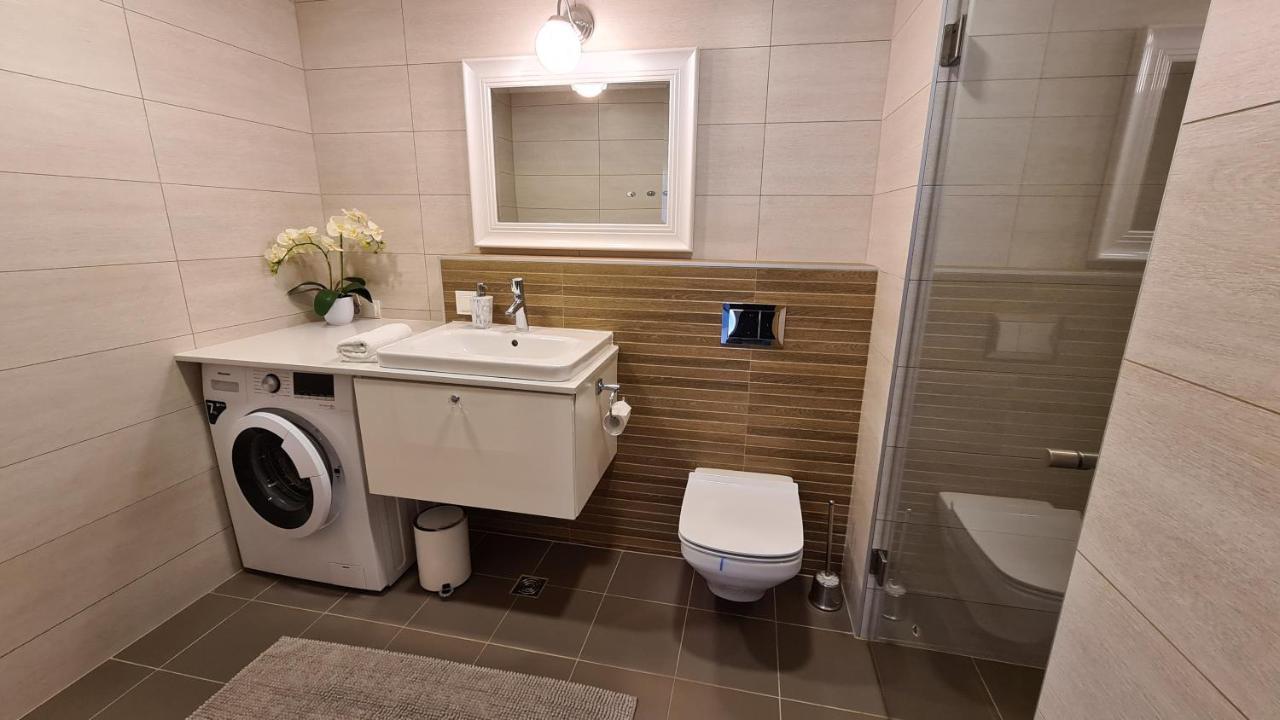 City Center Bright Home Reval Esterno foto