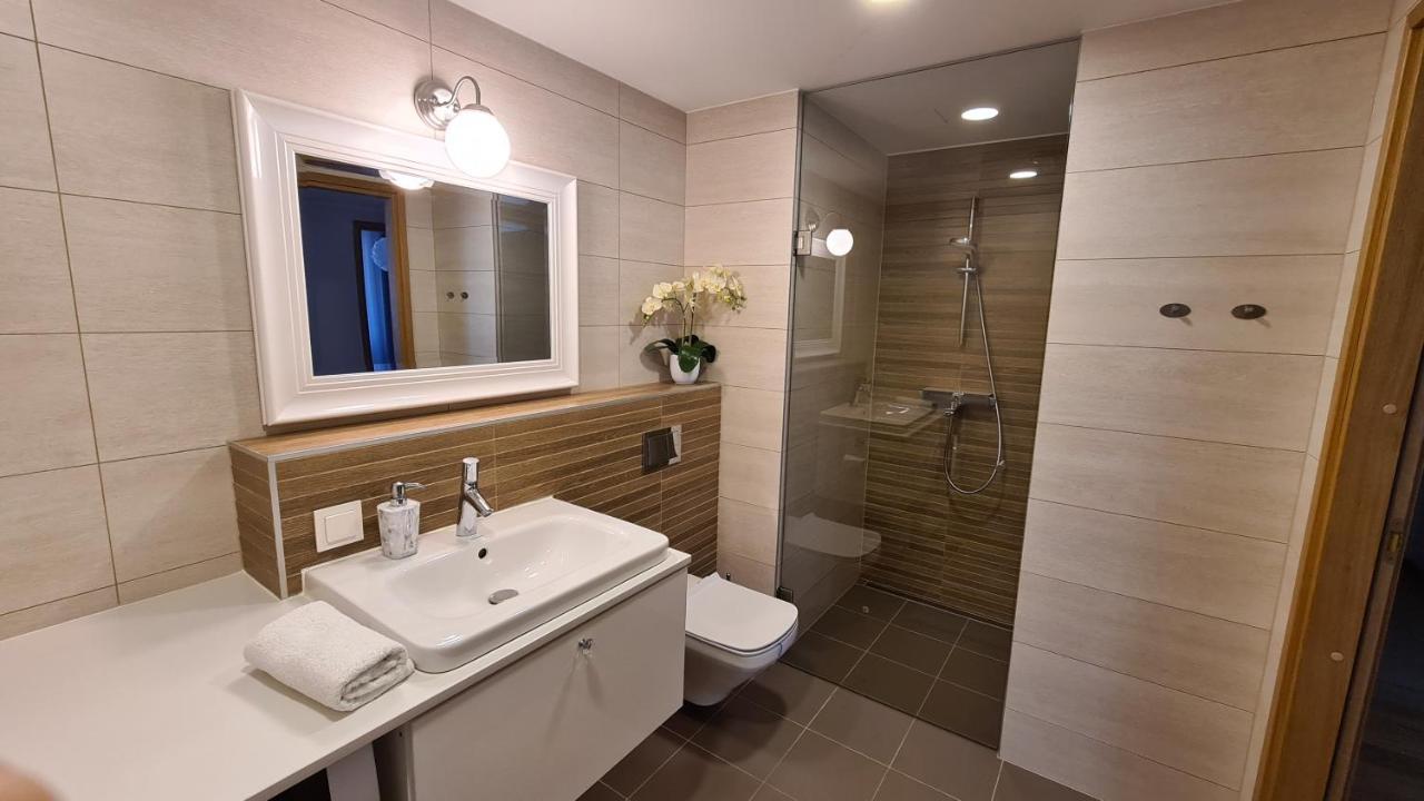 City Center Bright Home Reval Esterno foto