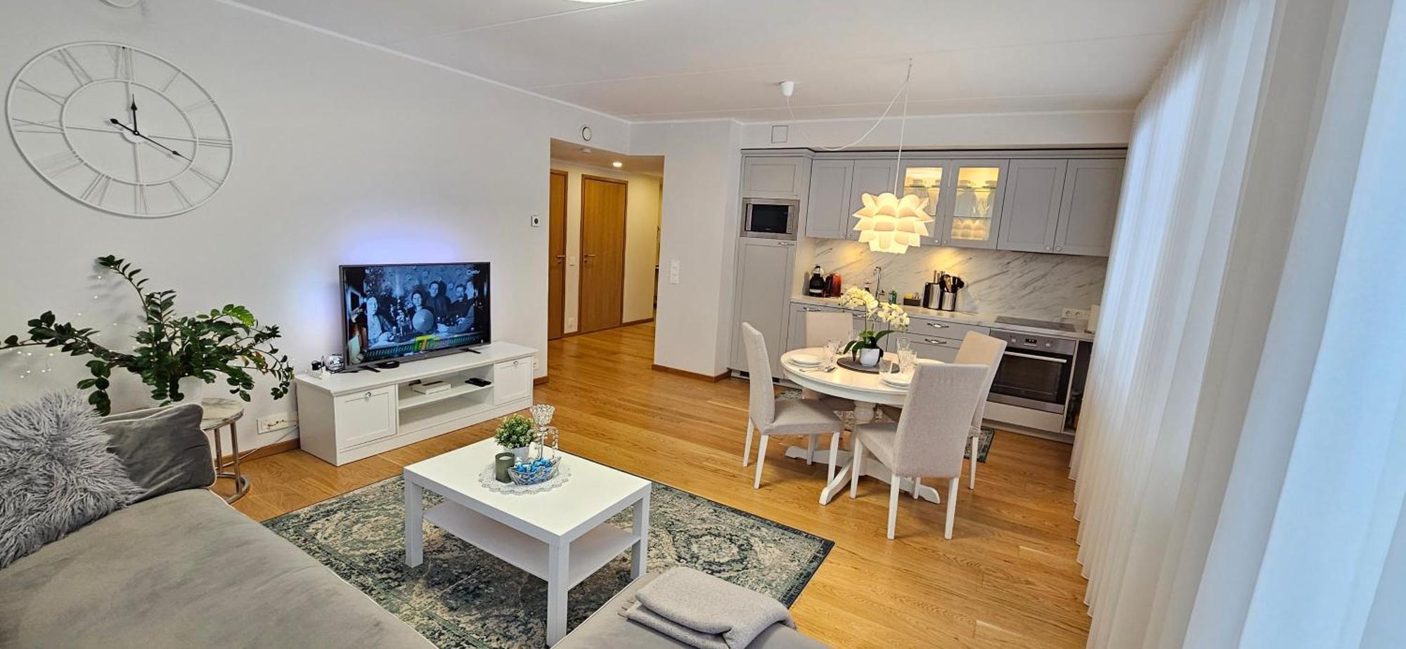 City Center Bright Home Reval Esterno foto