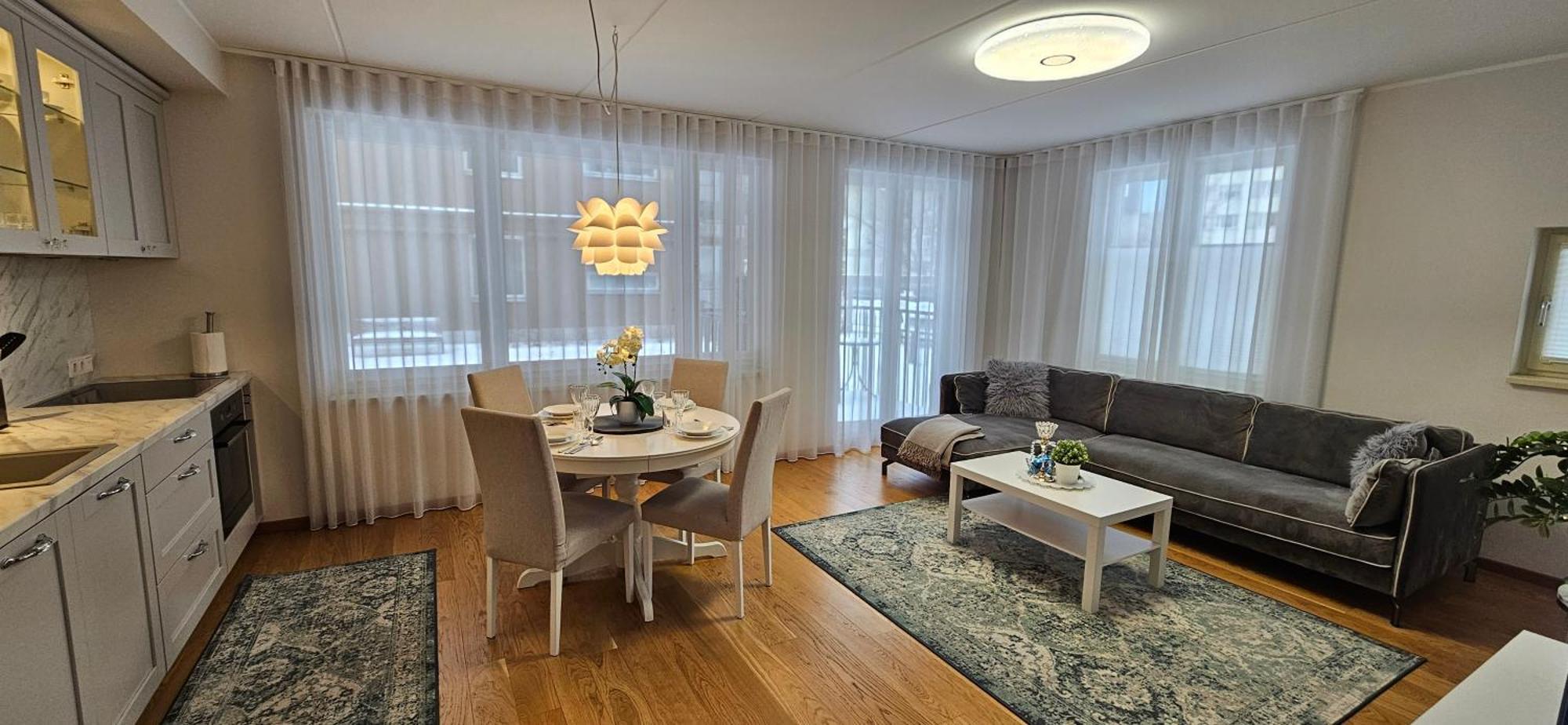 City Center Bright Home Reval Esterno foto